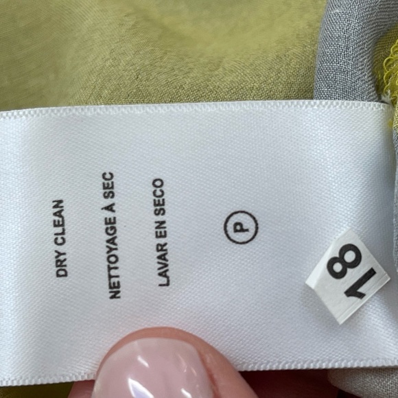 Velvet - Picture 7 of 7